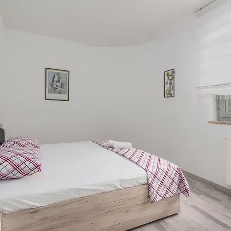 Villa Laura With Private Pool *